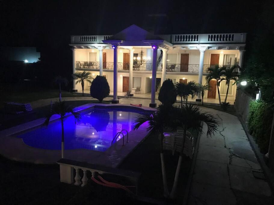 ヒウテペック La Gran Casablancaヴィラ エクステリア 写真